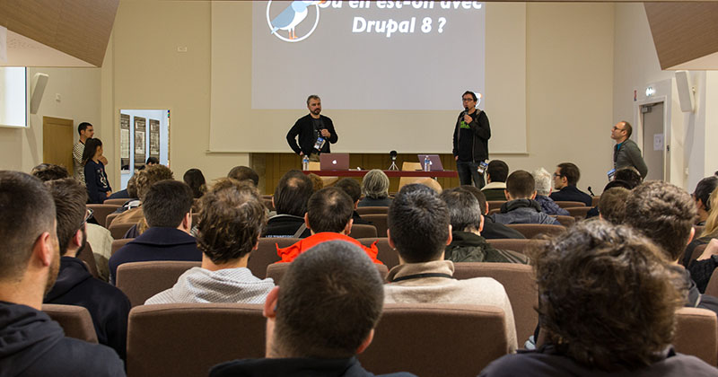 La salle de conférence le vendredi matin